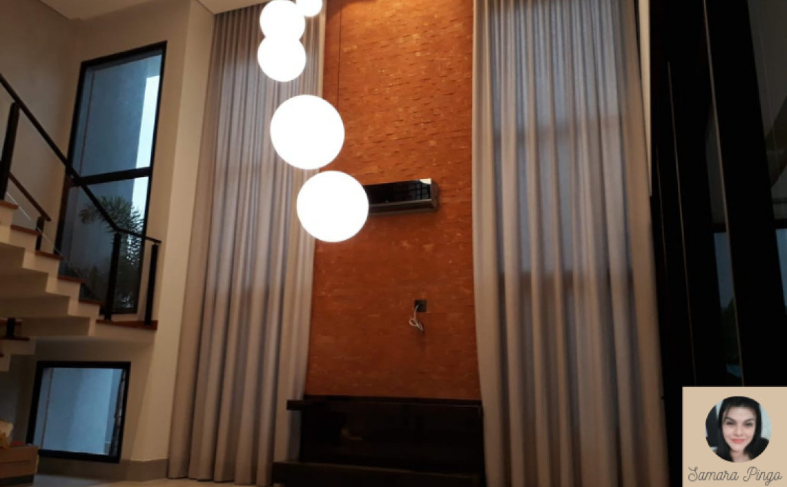 CORTINAS EM PÉ DIREITO DUPLO